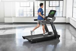 Vision. Беговая дорожка. Консоль - сенсорный экран диагональю 22 дюйма. Модель T600E-02.